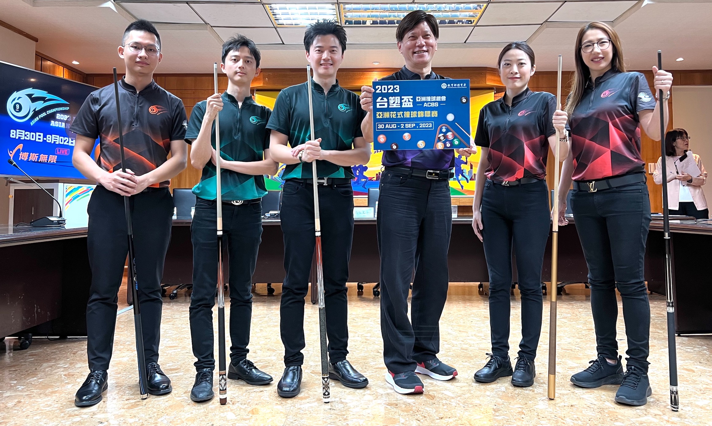 為球迷獻技　趙豐邦、柳信美在台參加亞錦賽