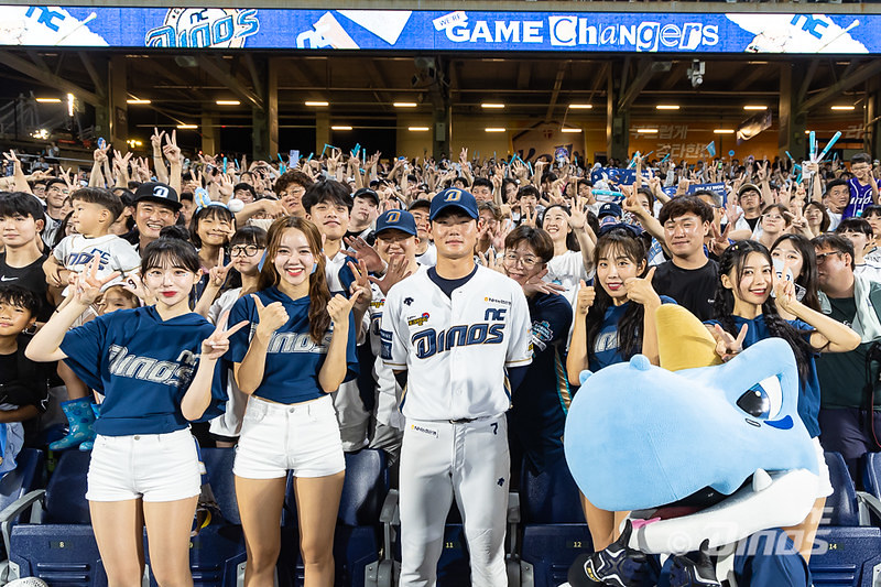 重播判決出來抗議還拖延比賽　韓職加罰監督2萬元