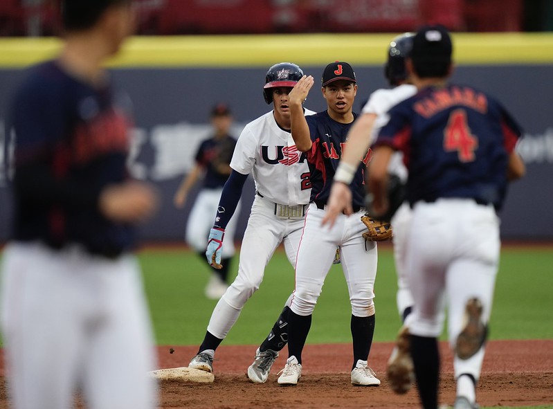 U18》跑壘失誤雙殺收場　美教頭展風度坦承正確判決