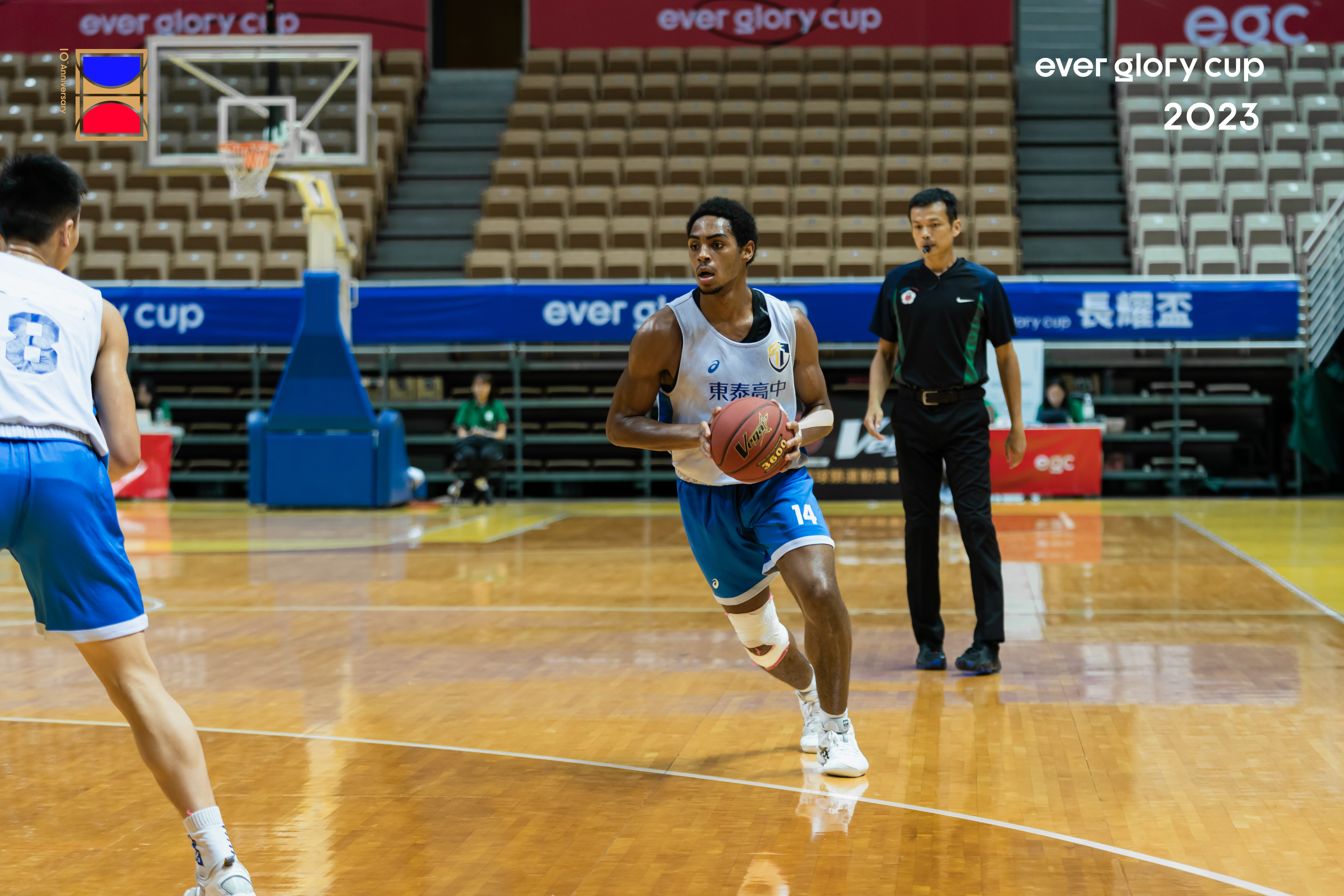 韓德森25分23籃板　東泰外籍生強勢來襲！