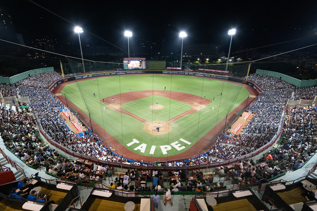 U18》台日大戰史上首次亞洲爭冠　天母棒球場吸引萬人入場