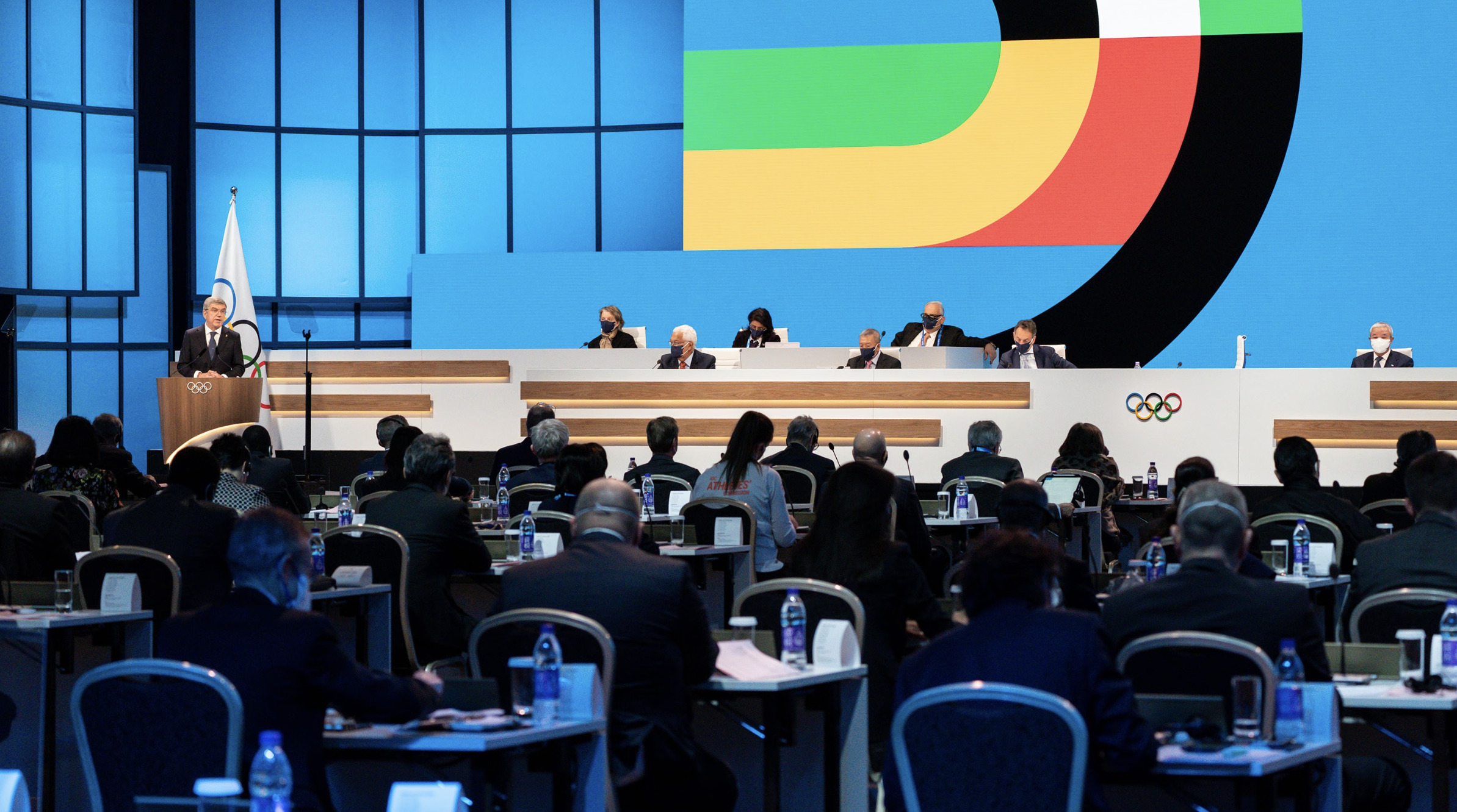 奧斯卡影后還是壁球冠軍　楊紫瓊被提名國際奧委會委員