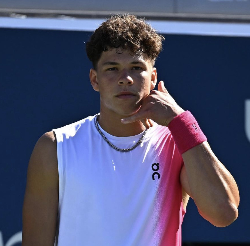 Djokovic模仿打電話手勢　Shelton的爸爸認為是嘲笑