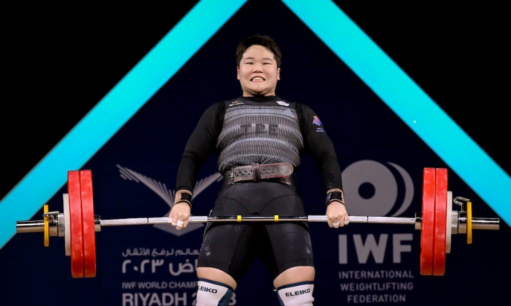 舉重世錦賽　羅楹湲抓舉、總和奪雙金　亞運添信心