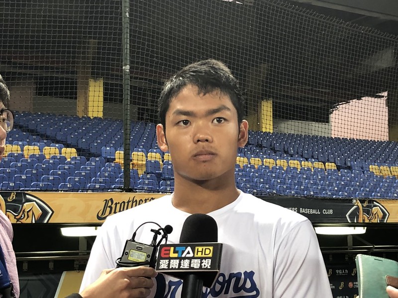 根尾昂挑戰生涯首勝　中日隊友打擊爆發但守備拖累