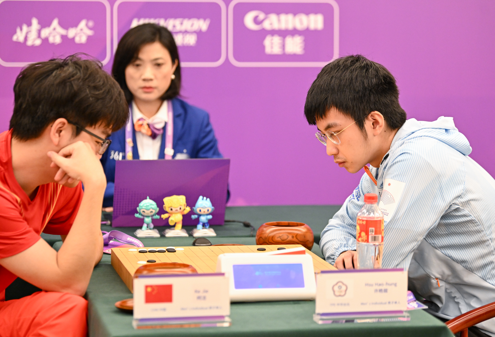 杭州亞運》最安靜的競技場　吶喊聲轉為棋子盤上廝殺