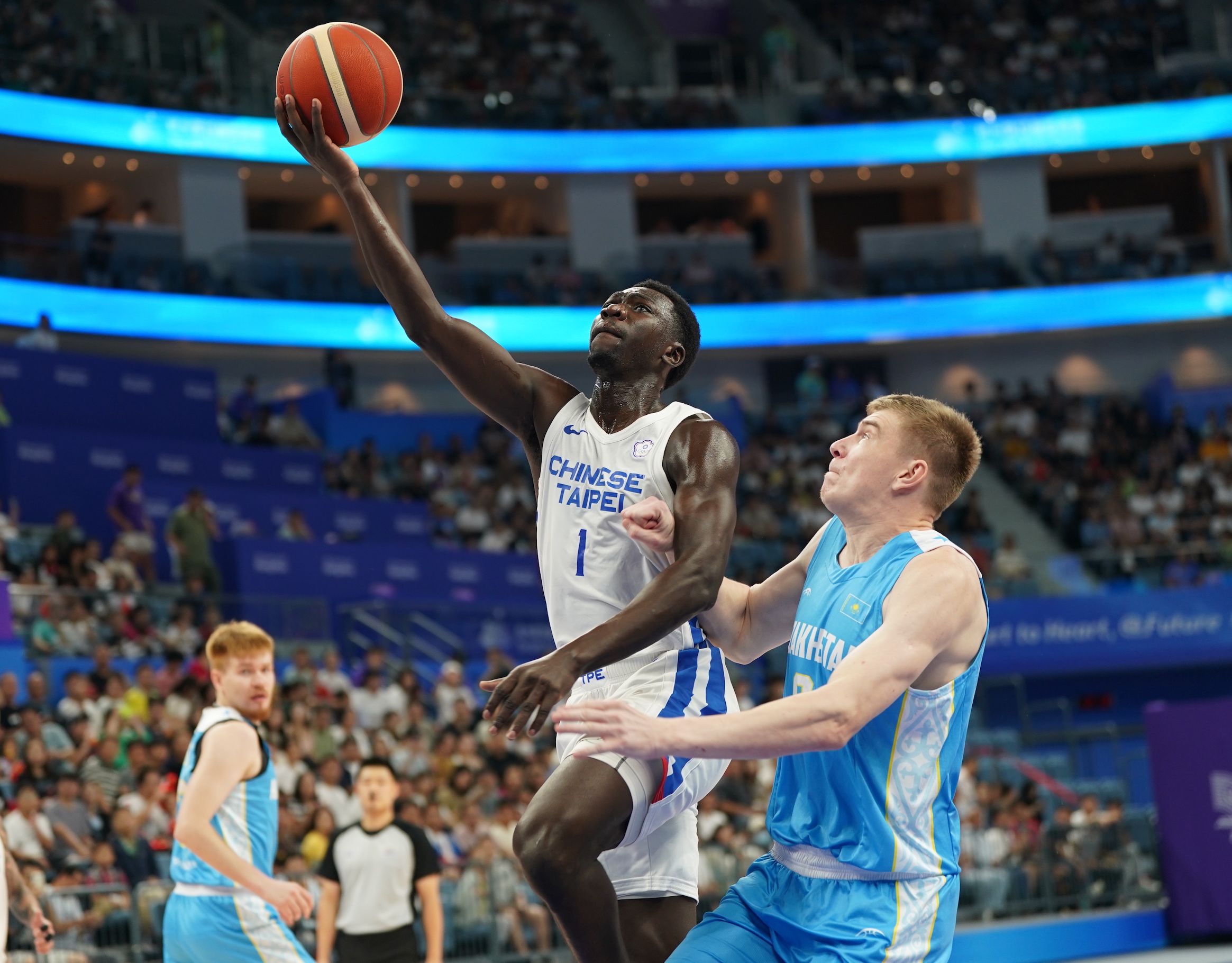 杭州亞運》中華男籃下半場show time　大勝哈薩克晉8強