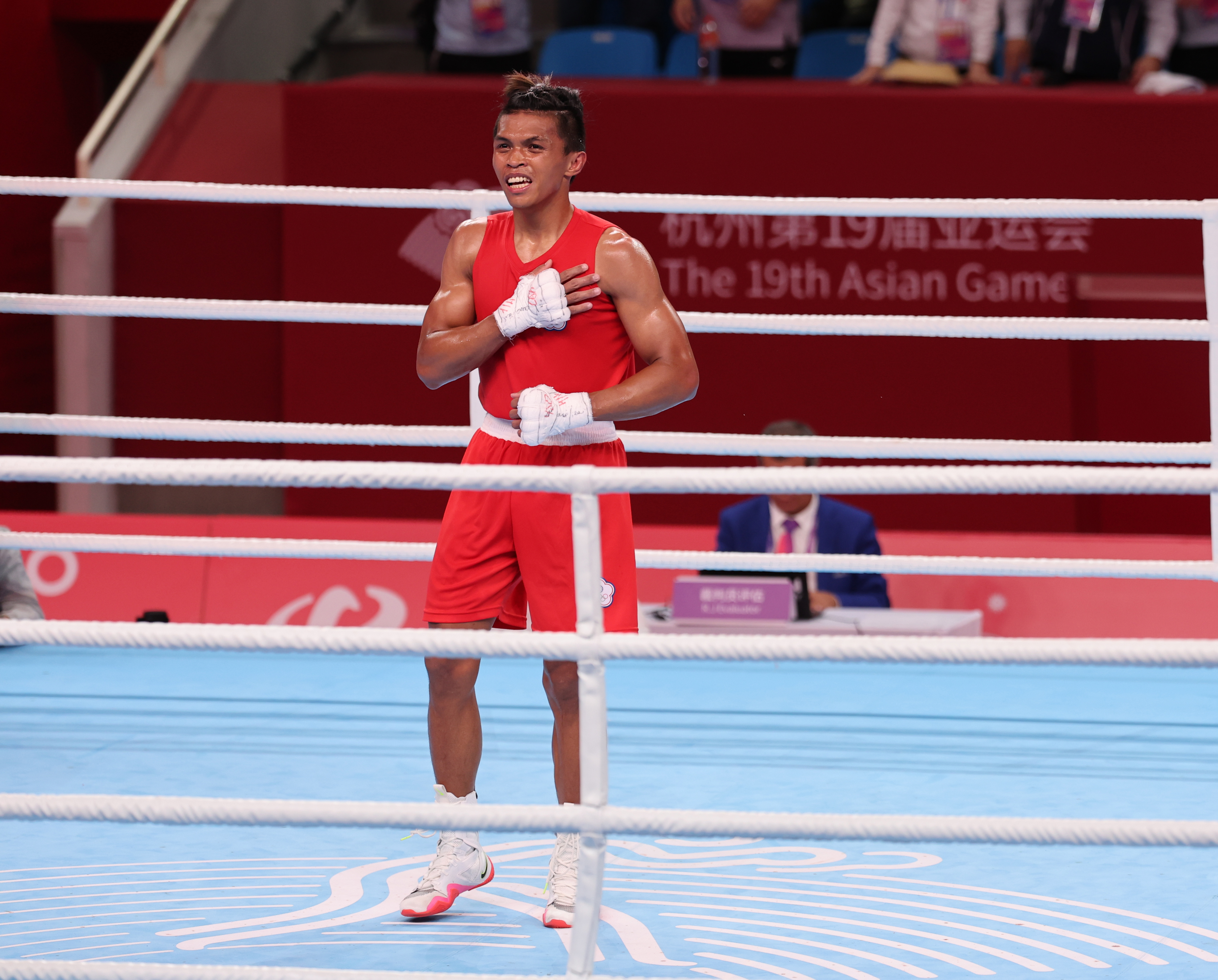 杭州亞運》拳擊賴主恩重擊伊拉克　闖金牌戰、奪奧運門票