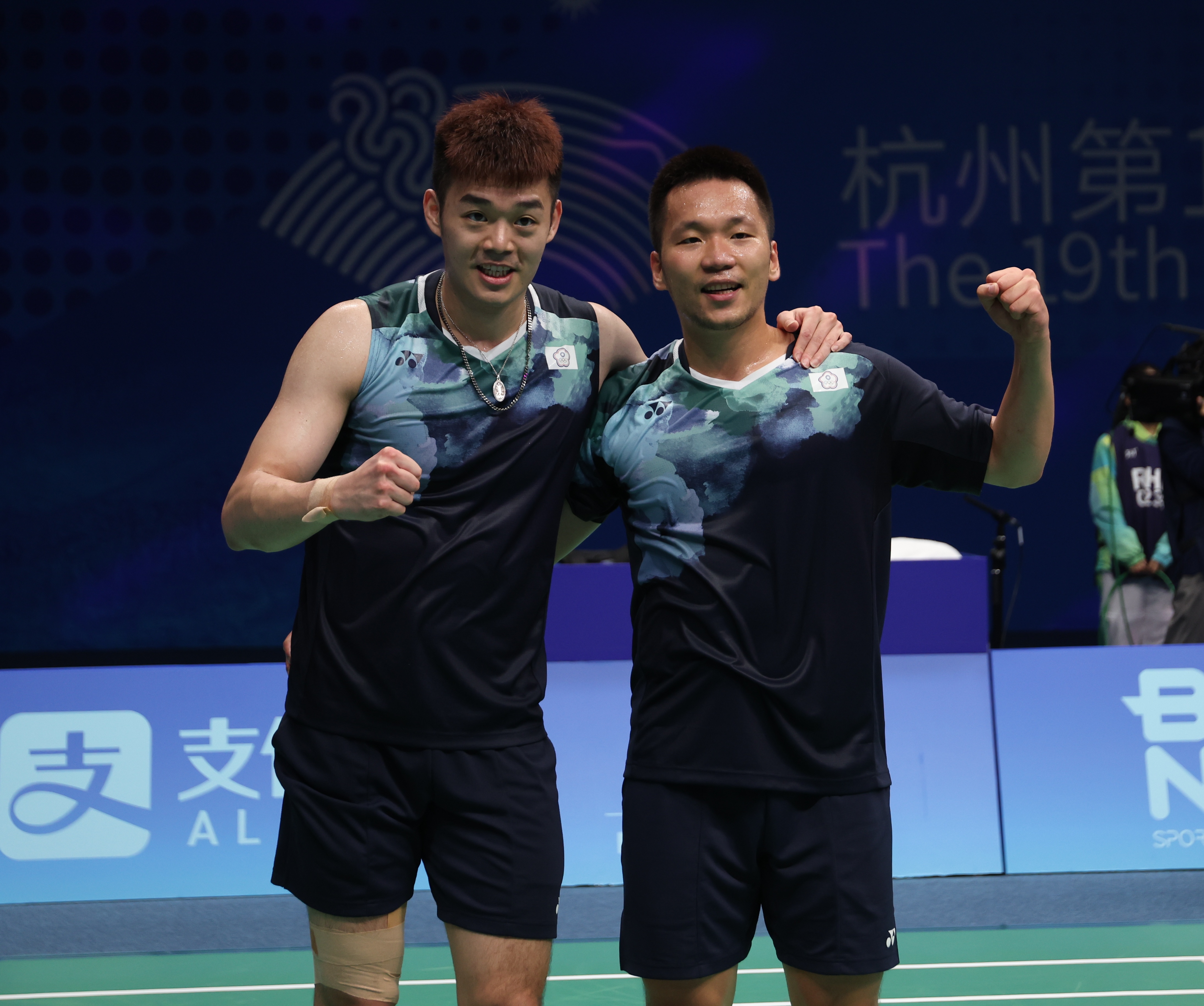 杭州亞運》羽球「麟洋配」闖4強至少銅牌　李洋：為台灣奪牌是榮耀的事