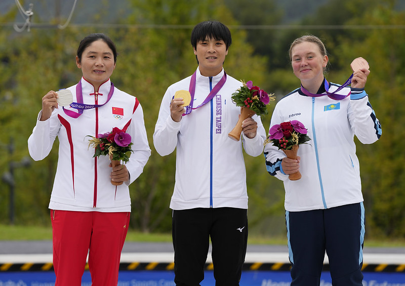 杭州亞運》張筑涵不敢相信的輕艇金牌　淚謝天上的啟蒙教練