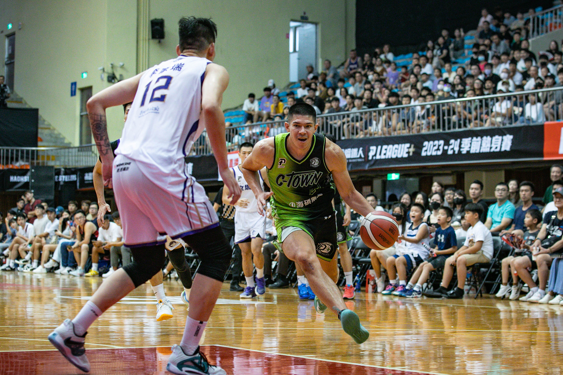 沃克傷癒復出　熱身賽轟18分10籃板