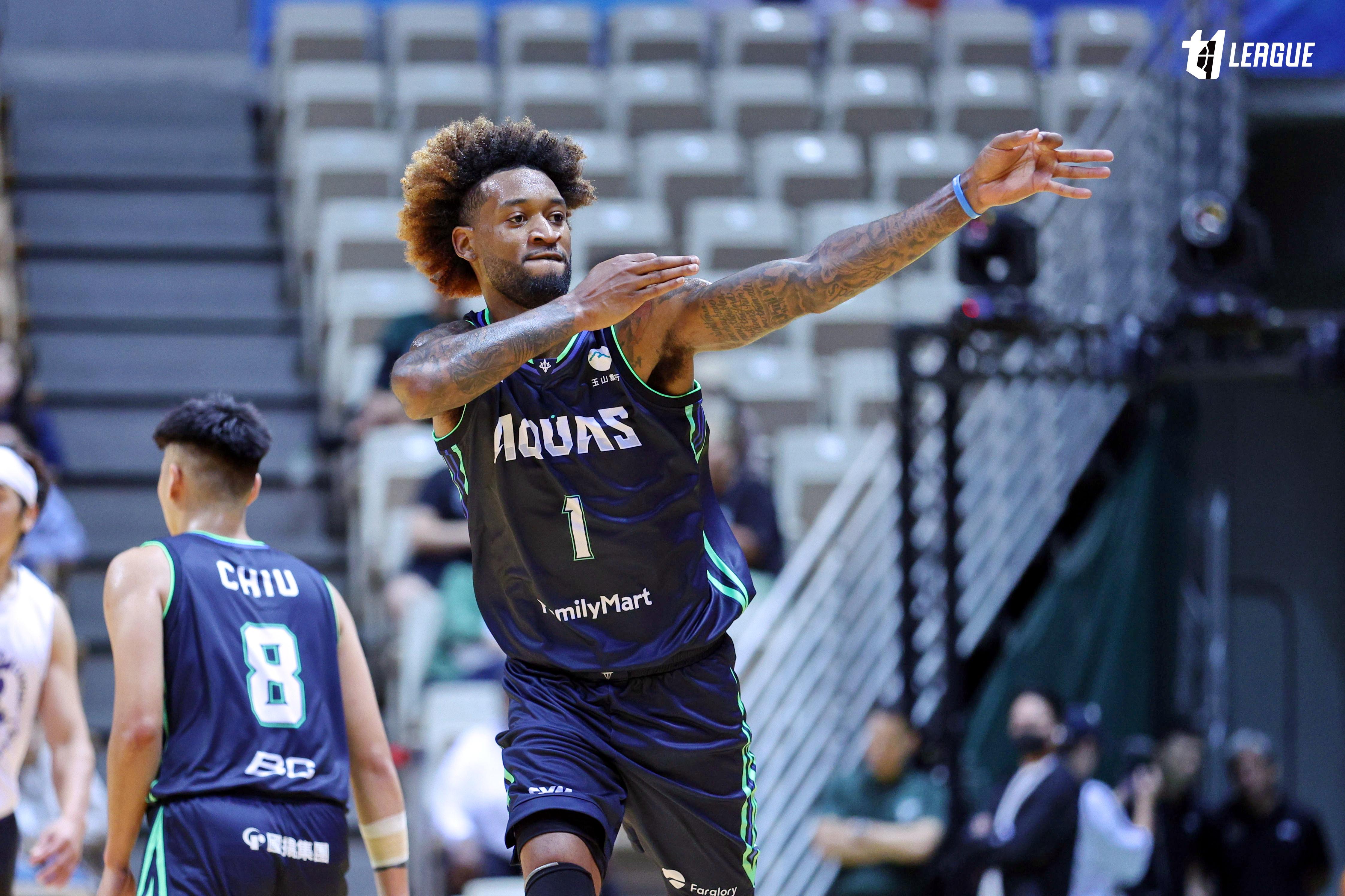 瓊斯熱身賽逞威　台啤雲豹亮相