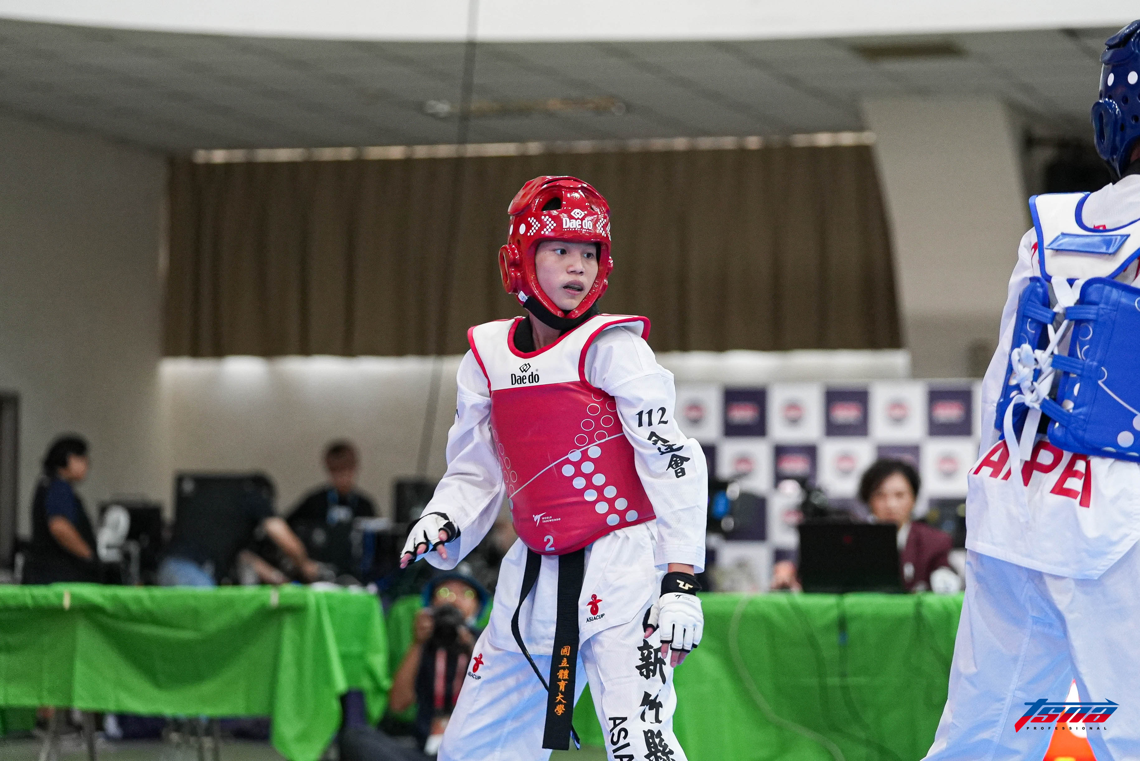 全運》跆拳道46公斤級學姊妹對決　顏怡君退役戰奪金劃完美句點