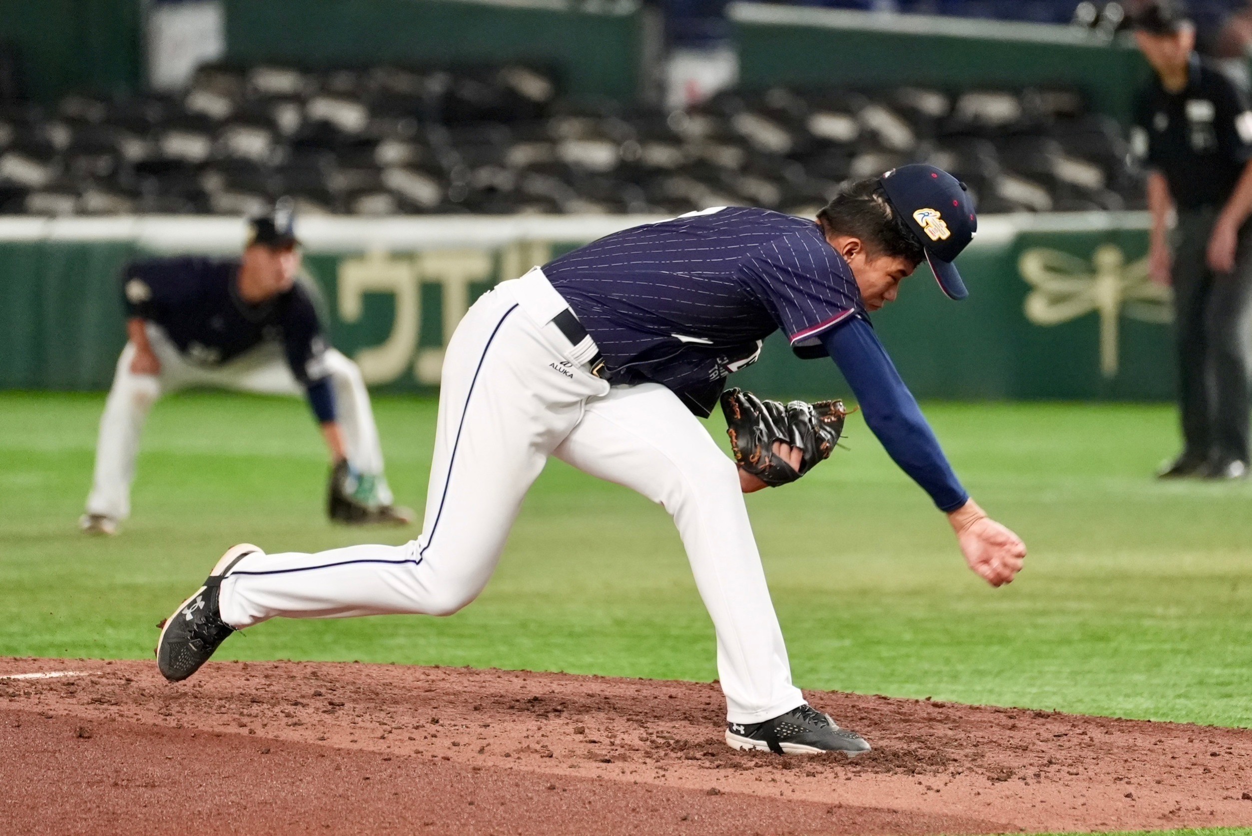 亞冠賽》陳克羿對澳洲投出代表作　球迷更注意他的球帽怎麼老是掉