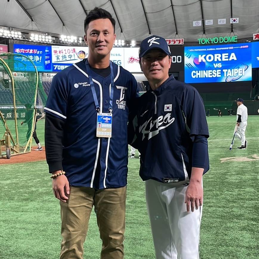 亞冠賽》高國輝跟昔日水手認識韓國教練相見歡　教練讚他很帥