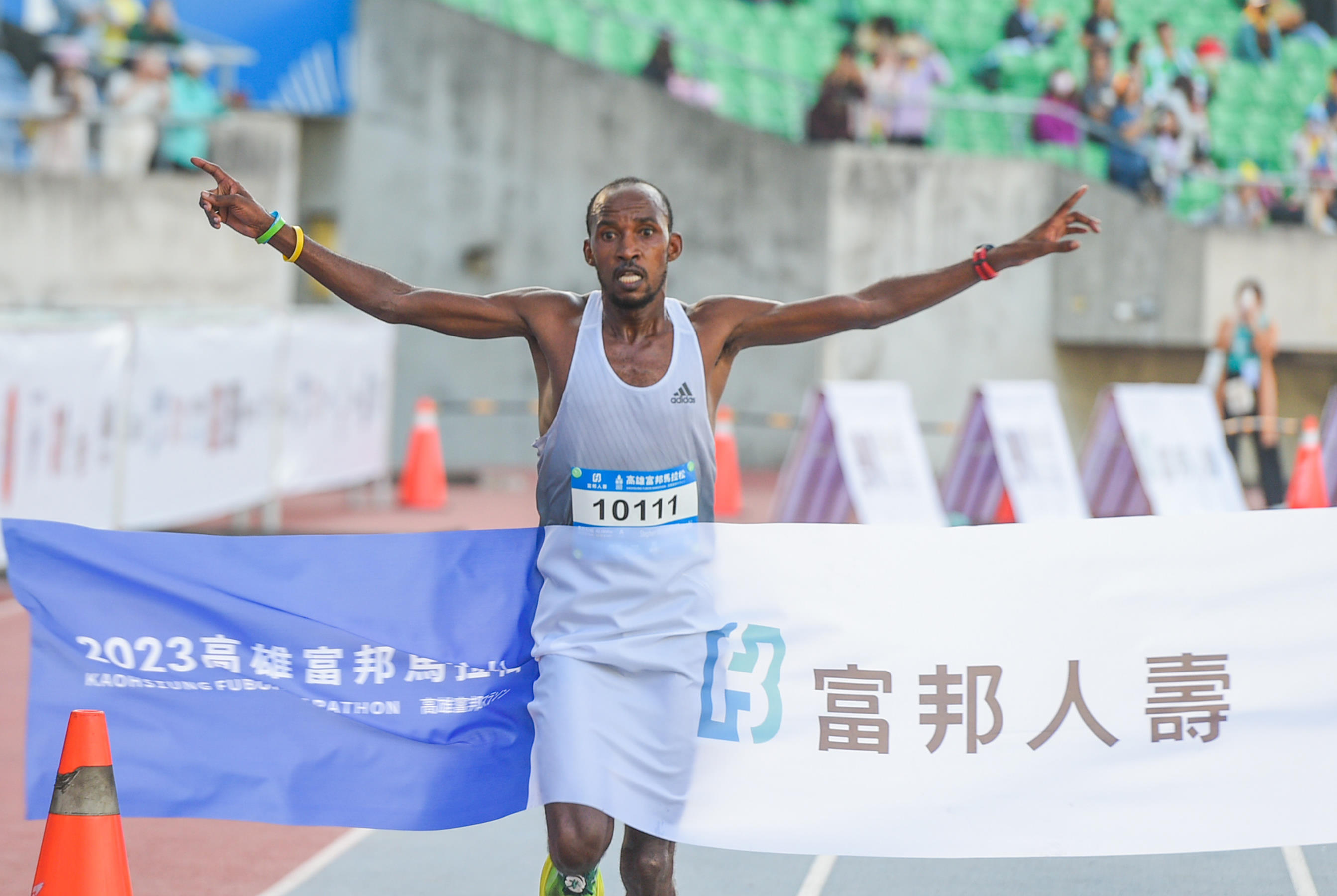 高雄富邦馬拉松　肯亞選手包辦男女全馬冠軍