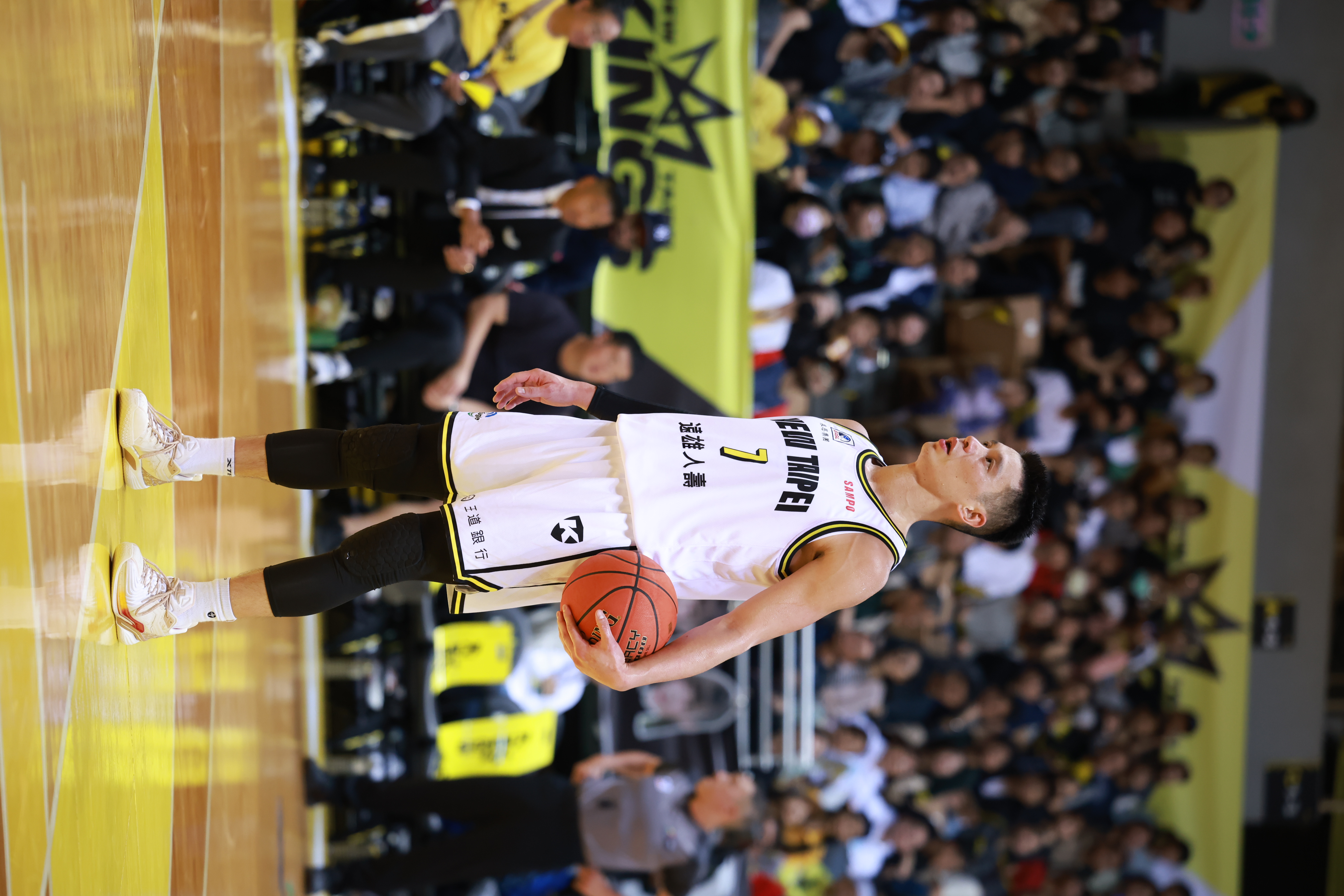 林書豪自爆太太是菲裔　面對輿論楊敬敏免不了