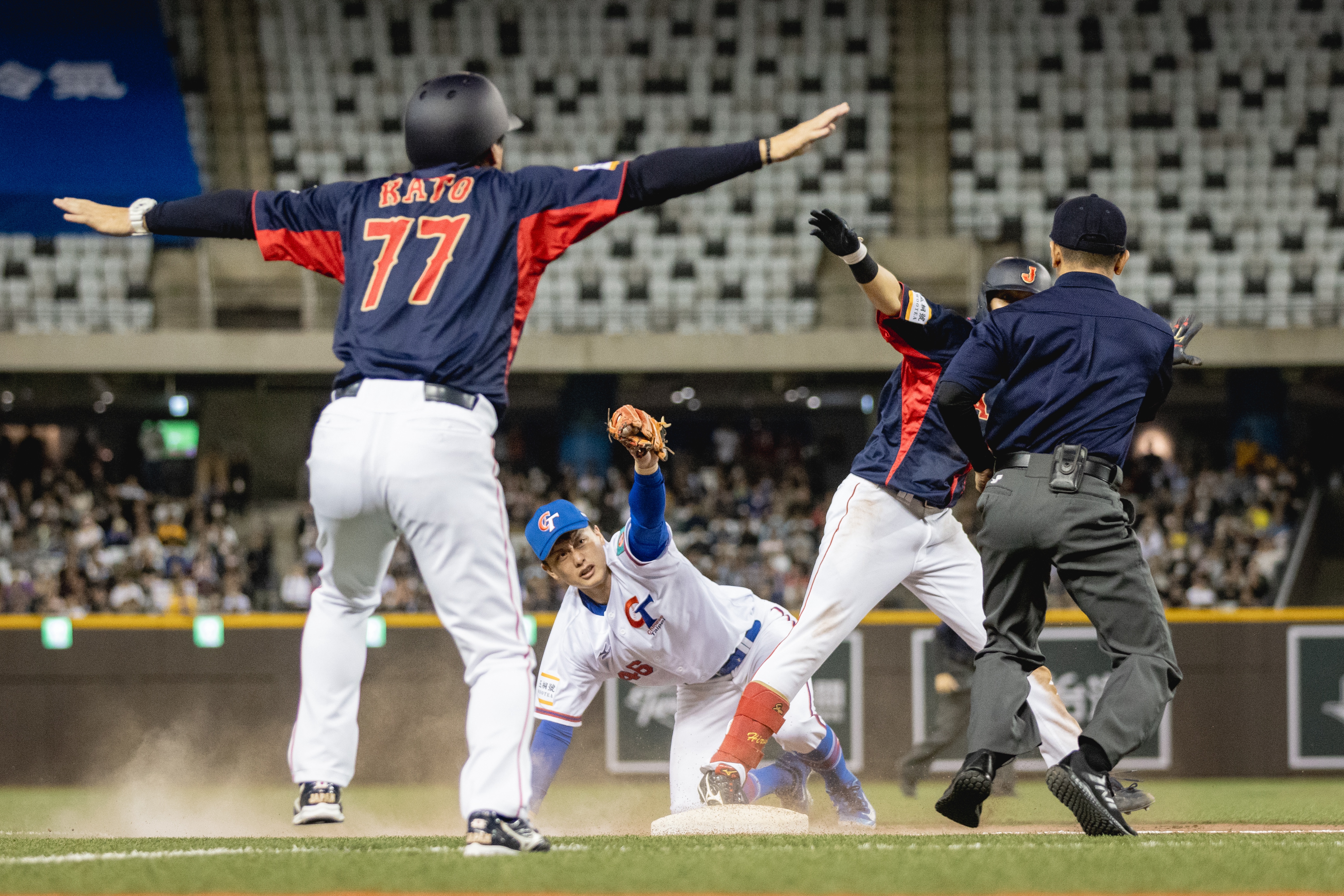 亞錦賽》加入重播輔助判決！9局雙方1次挑戰　延長賽再多1次