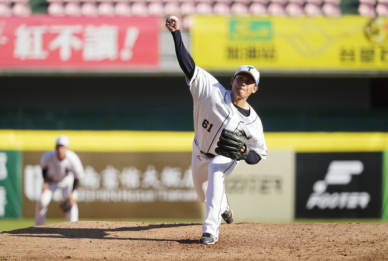 冬盟》張奕借穿台鋼61號登板2局無失分　最快球速147公里