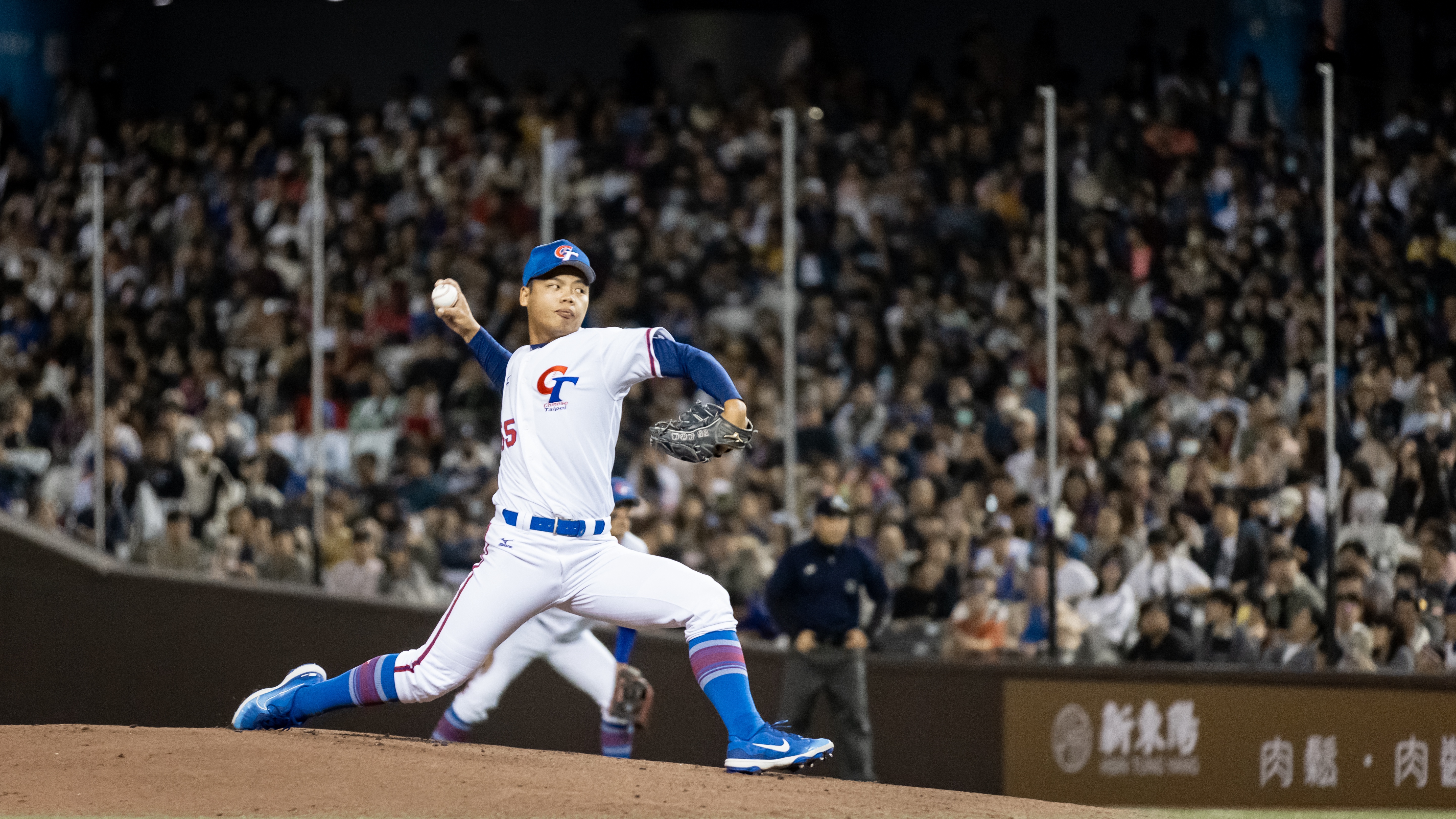 亞錦賽》菲律賓頑強韌性　中華1分差險勝！明冠軍賽戰日本