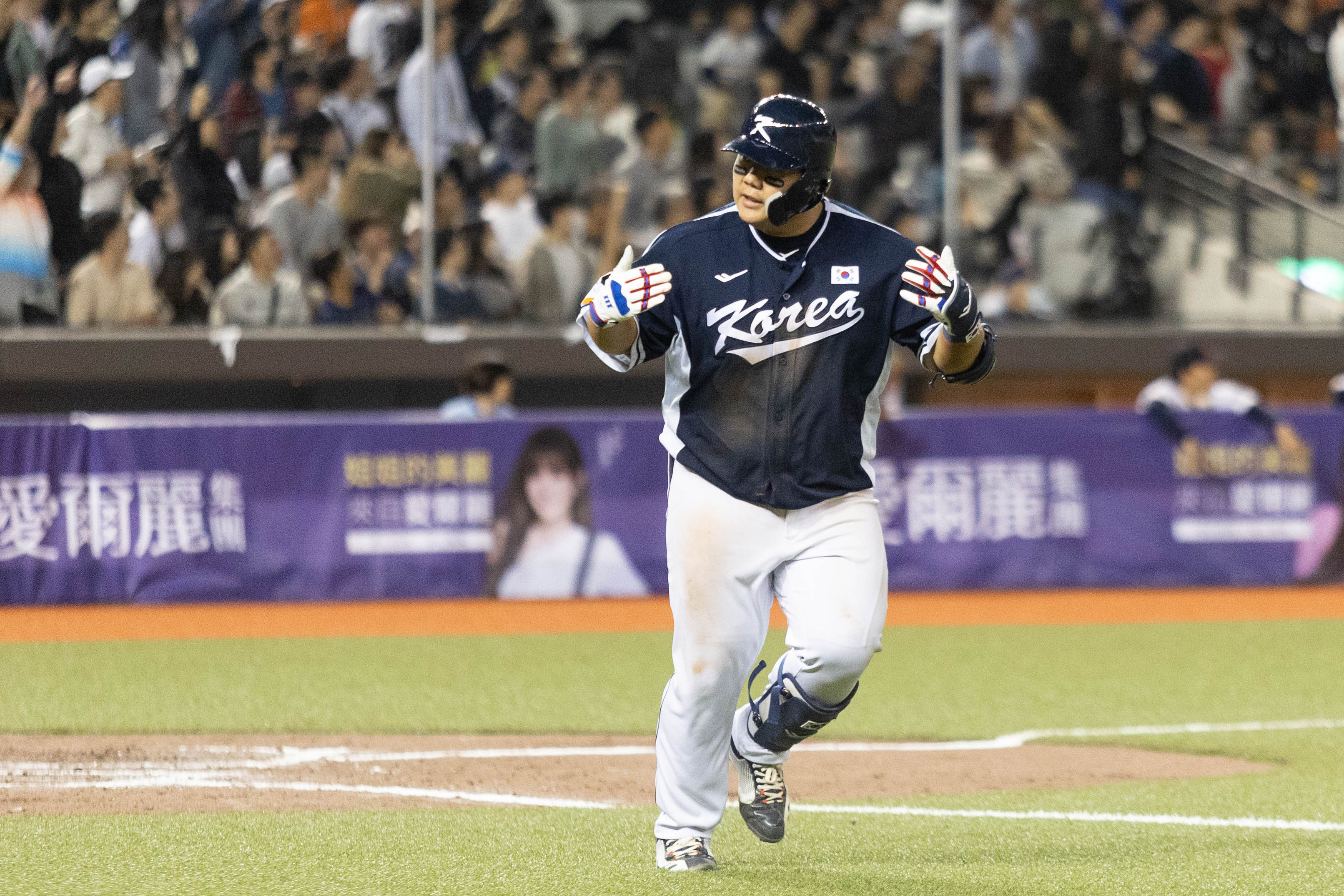 亞錦賽》打出大巨蛋首轟　韓職第1指名4棒金凡錫：很榮幸