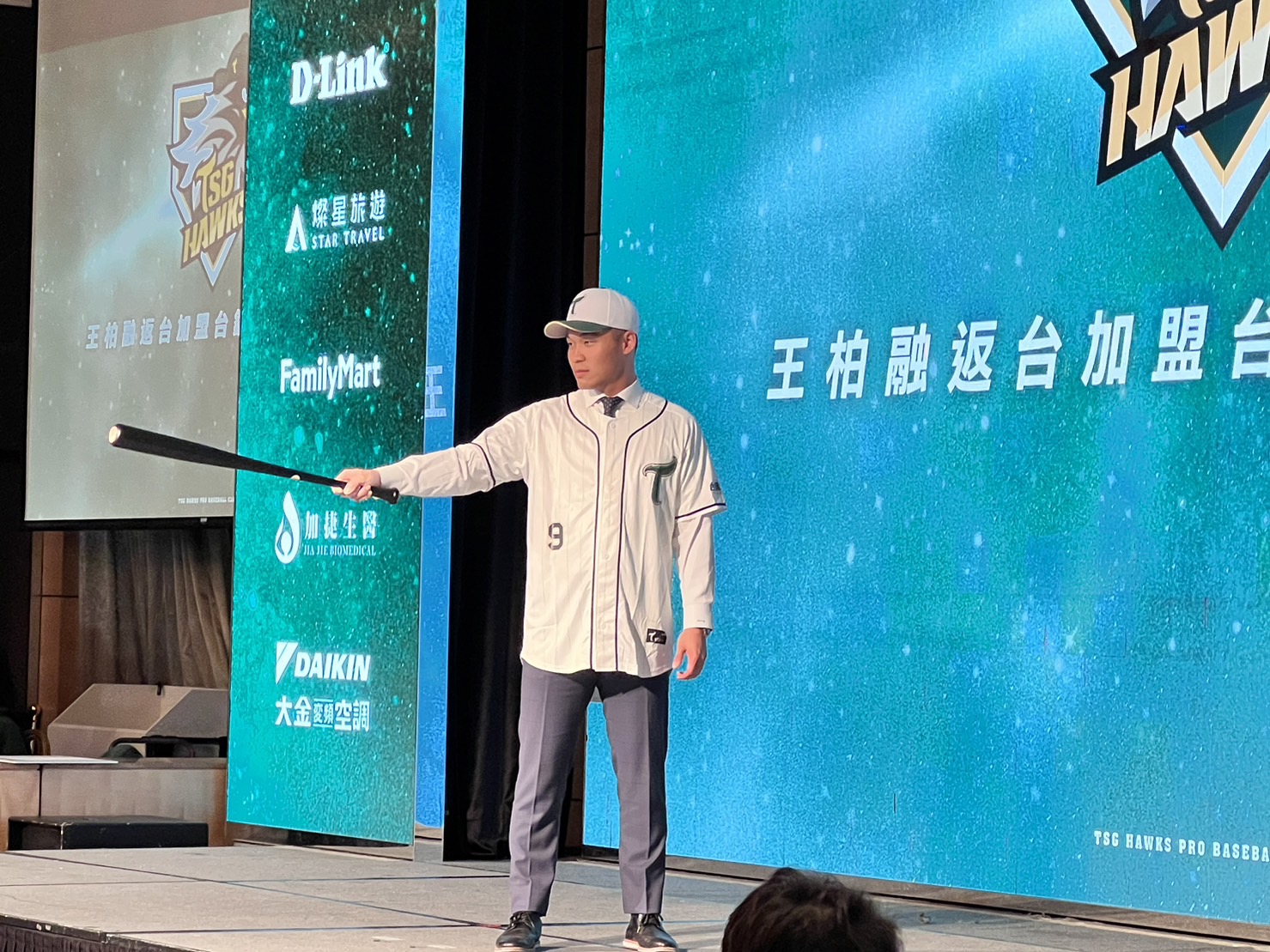 解析王柏融旅日困境　火腿副本部長：他背負特別的壓力