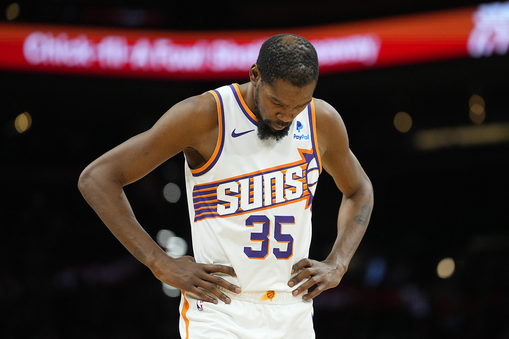 太陽三巨頭合體首戰不敵籃網　Durant：籃球是不可預測的 - TSNA體育新聞團隊