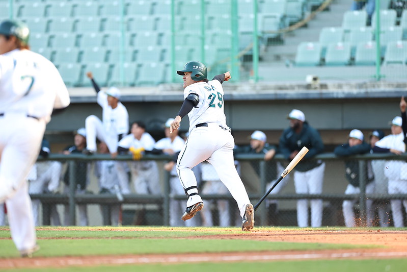 冬盟》張肇元再見安打逼平中職　台鋼雄鷹首闖冠軍戰