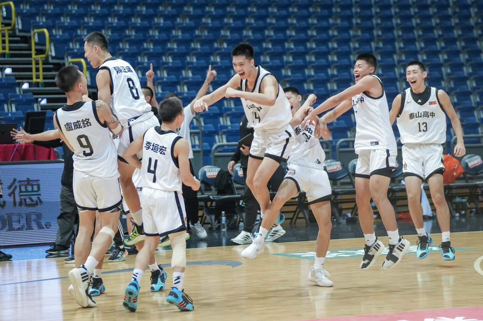 泰山險勝晉級8強　南山落敗將打外卡戰