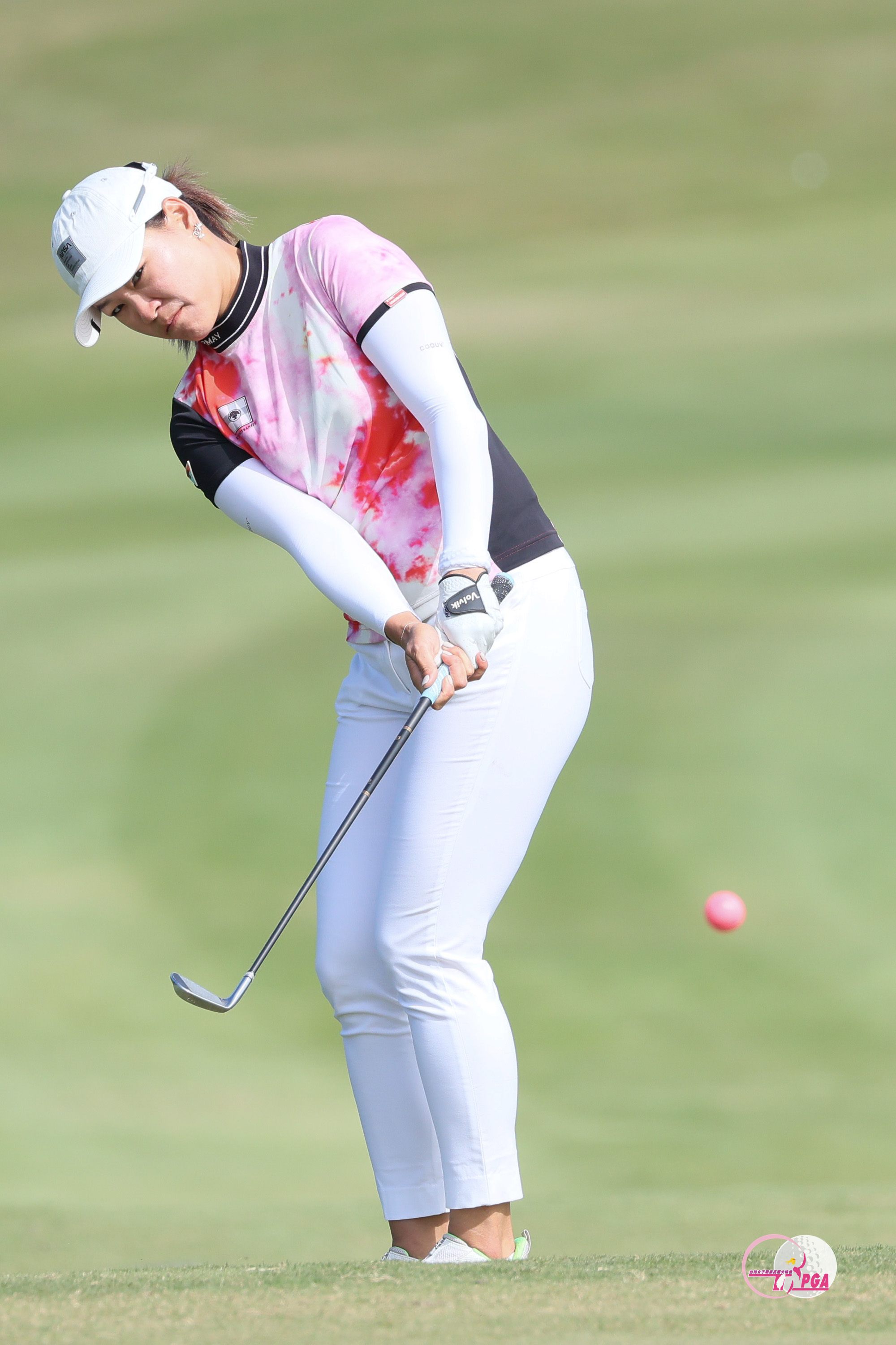 劉嬿推桿手感佳　排名大躍進獨居領先