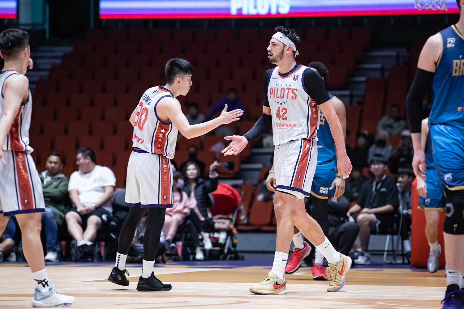 衛冕軍勇士怎麼了？　連敗給領航猿、掉出4強外