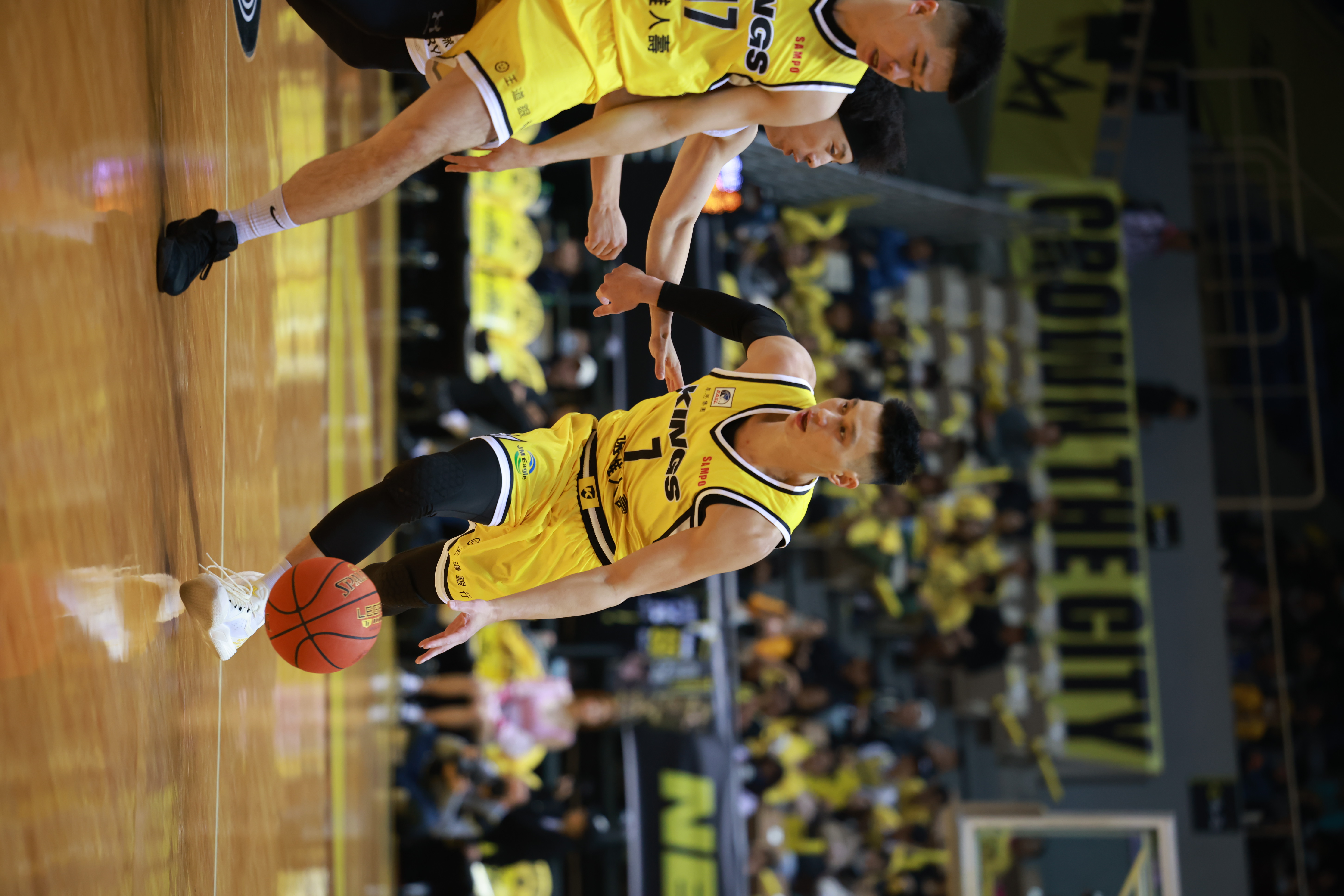 林書豪砍15分加關鍵三分　國王東超挺進4強