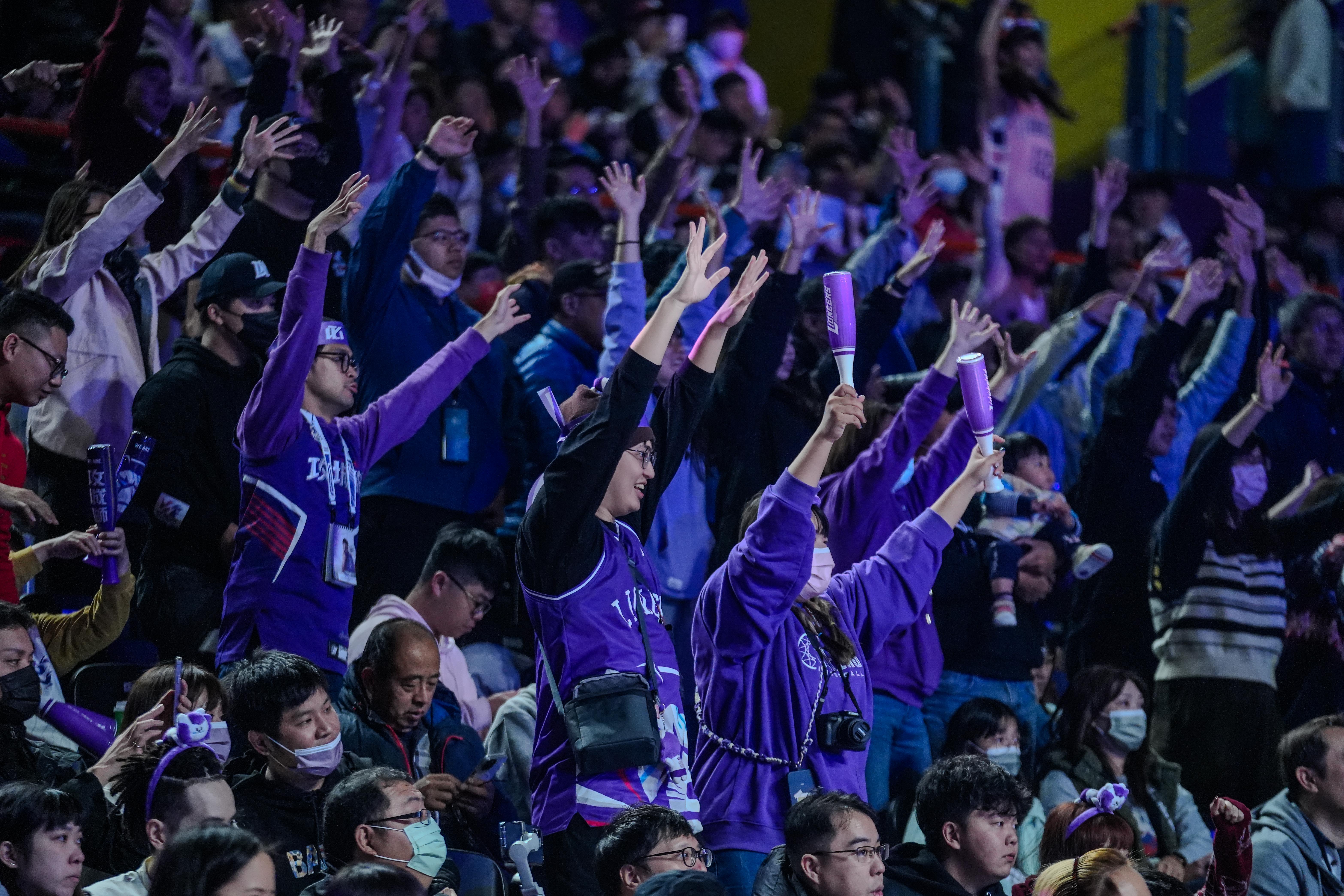 原定林書豪賽事　攻城獅平日進場人數破紀錄