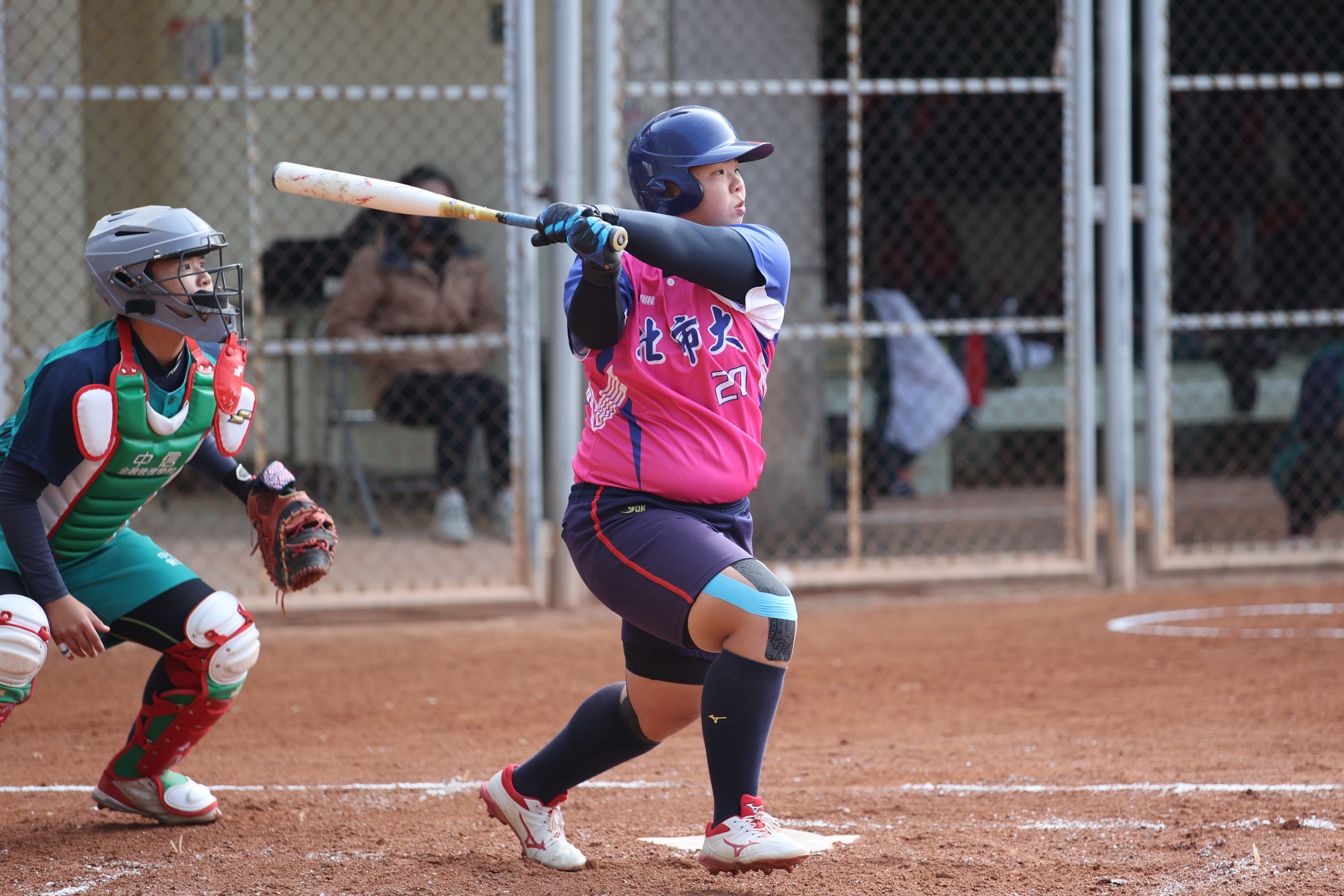 大專女壘》菜鳥陳柔翊完封、邱鈺然開轟　北市大再勝師大