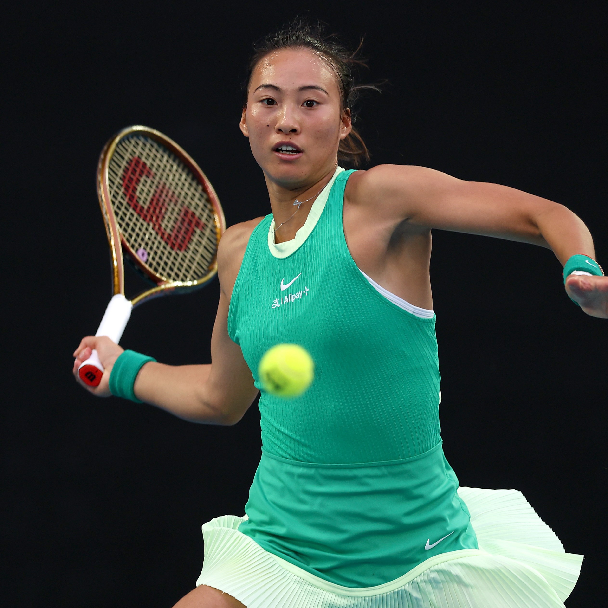 澳網》Sabalenka安慰鄭欽文　我懂你的感受，但你還年輕