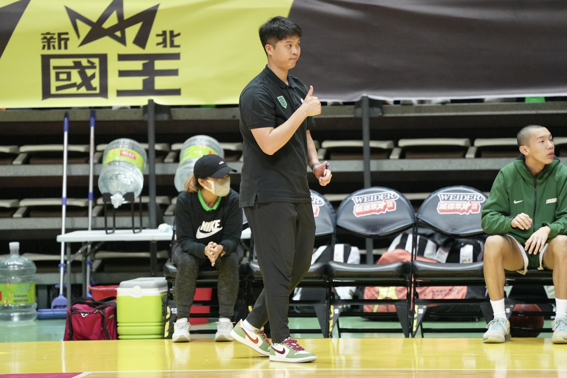 HBL》「雙山對決」　松山助教葉韋喬：不要忘記黃教練是如何教防守