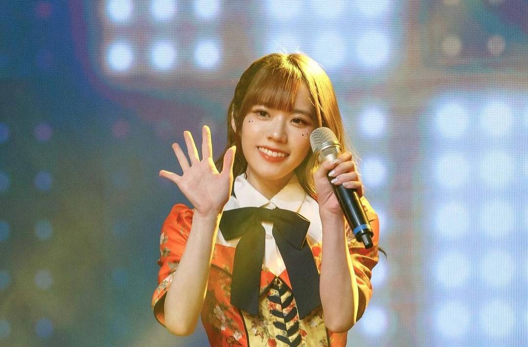 軟銀鷹啦啦隊Honeys首位台灣女孩　邱品涵是偶像團體AKB成員