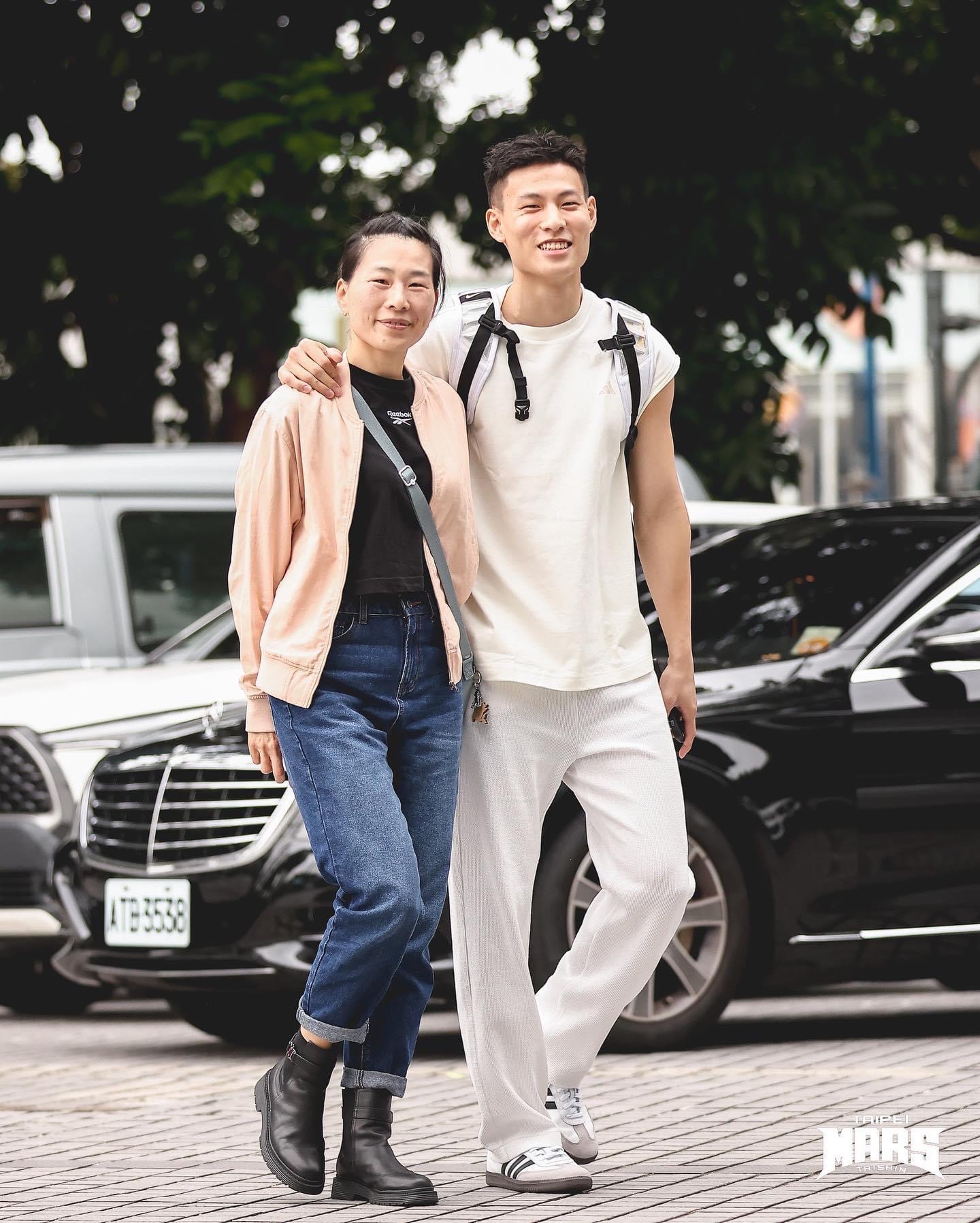 T1球星迎新年》「訓練狂」林秉聖不放過自己  想煮番茄牛肉湯給媽媽喝