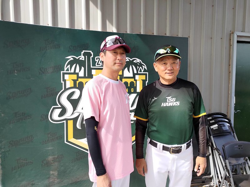 台鋼春訓》「橋頭鷹雄會」　培證英雄與台鋼想來秋訓交流