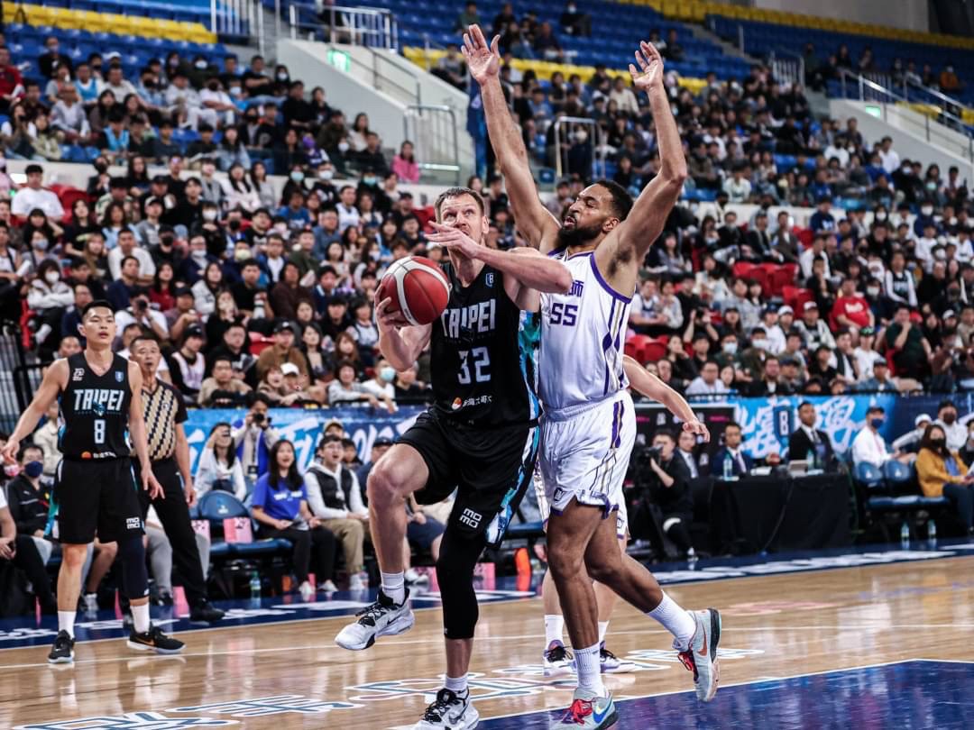 PLG》勇士7人得分雙位數搶勝　攻城獅沒艾夫伯無緣逆轉