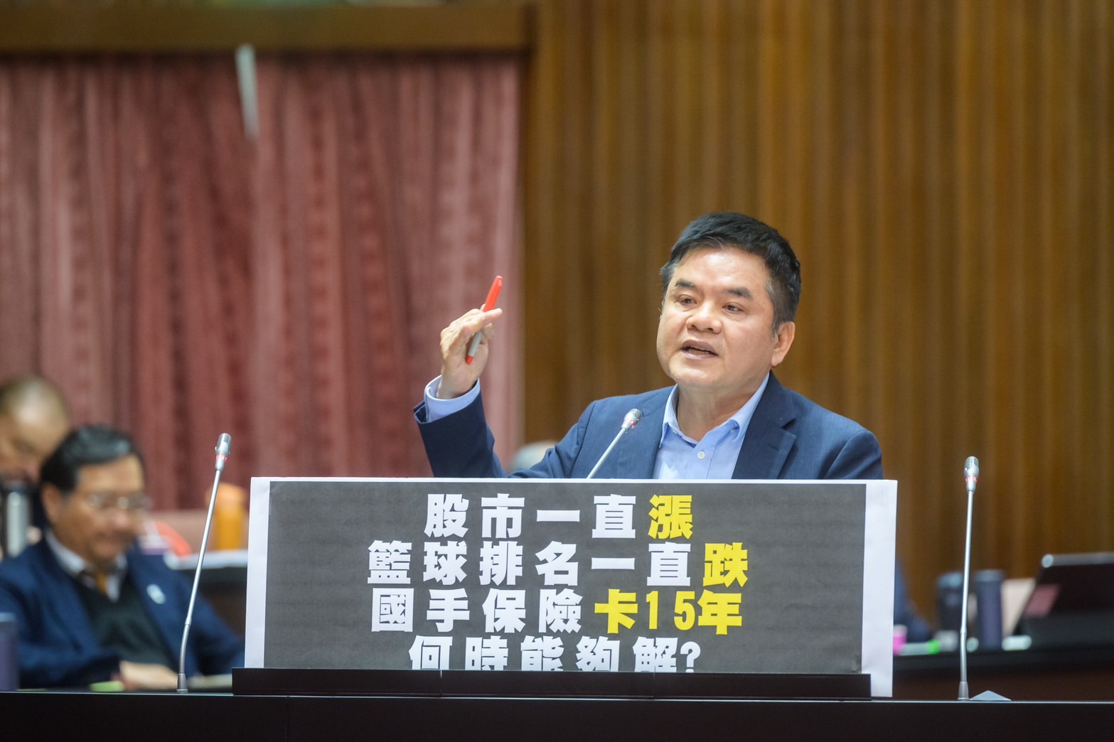 亞洲盃資格賽》球員保險爭議　立委籲比照職棒簽訂團體協約儘快投保