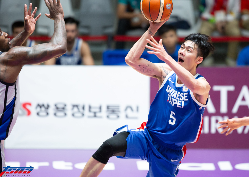 亞洲盃資格賽》劉錚說票價真的很貴　網友讚錚敢講