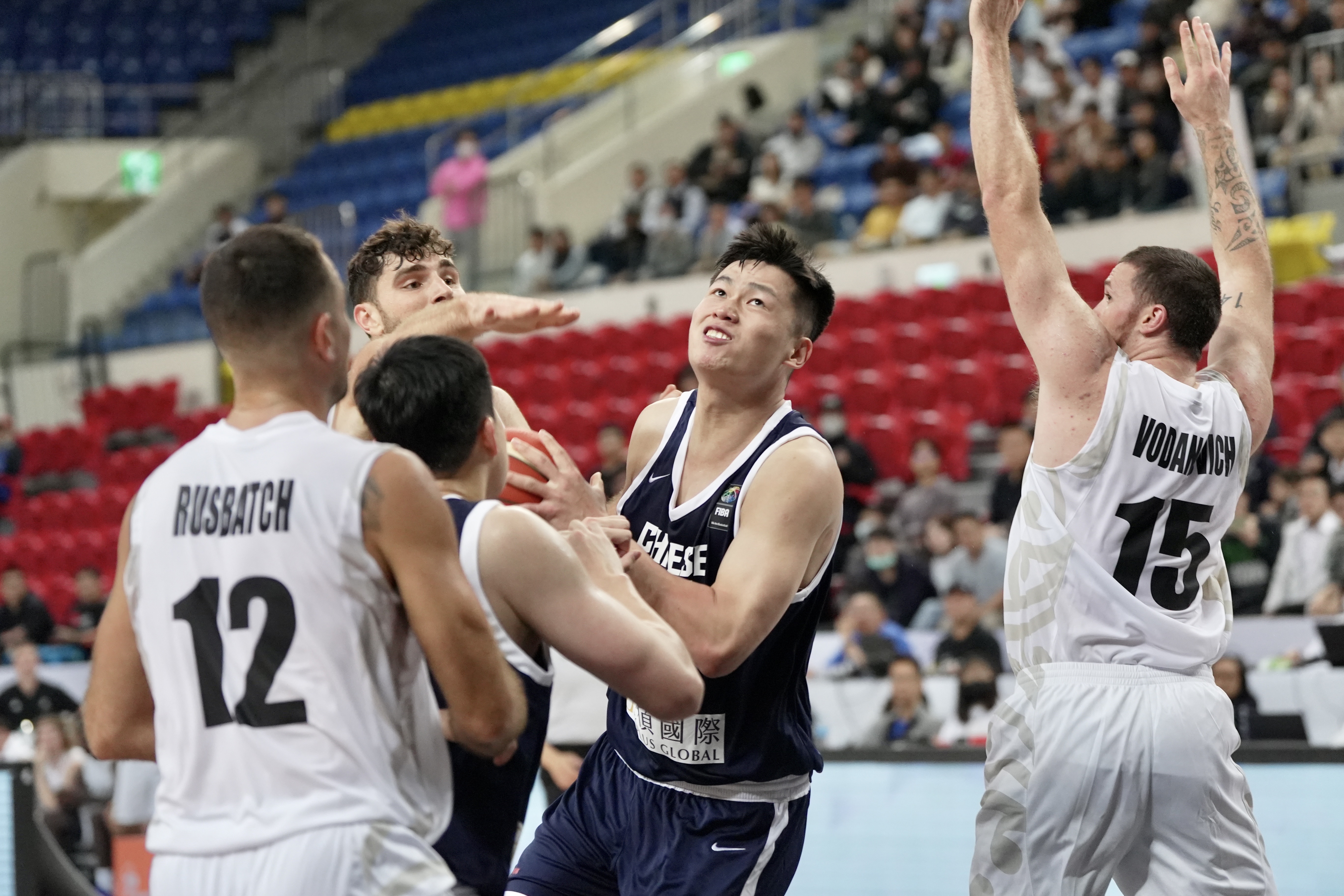 亞洲盃資格賽》林正力抗紐西蘭長人　林俊吉無所畏懼