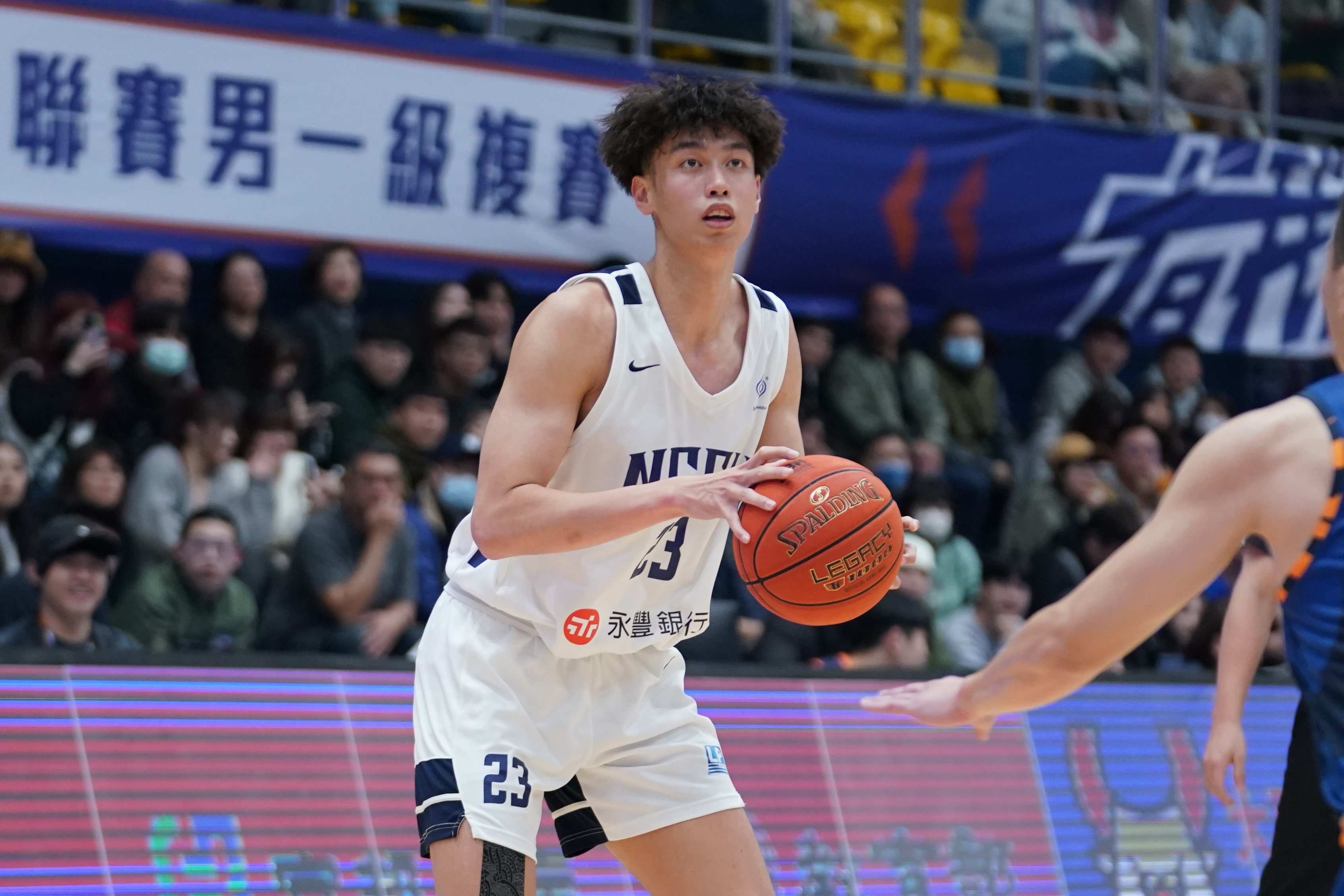 UBA》吳志鍇砍22分帶動　政大複賽6連勝明強碰健行