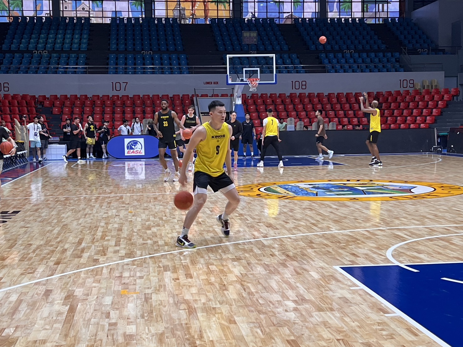 東超4強》被說像板橋體育館？　李愷諺點出場館問題、林書豪贊成