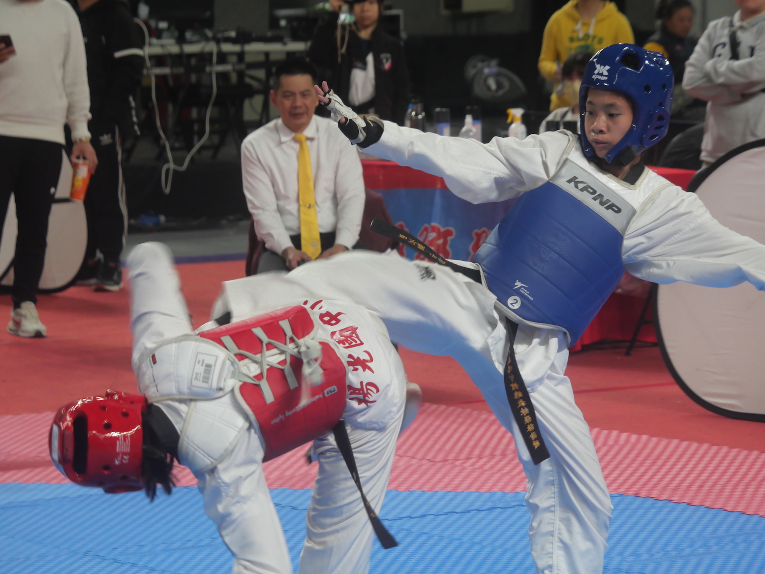 跆拳道》全中錦對打　鳳鳴國中首度以校隊參賽摘二金