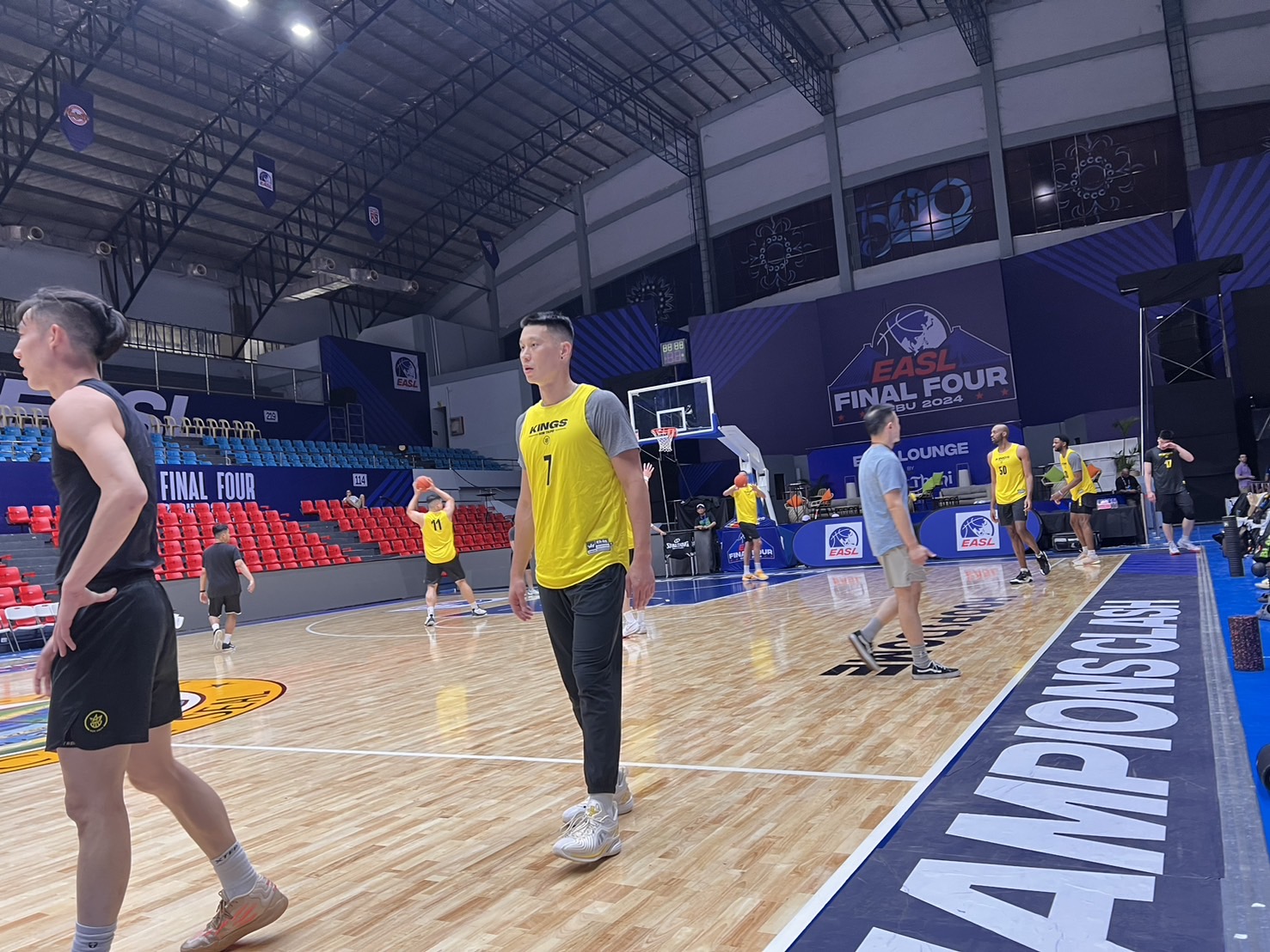 東超4強》在場邊看比賽　林書豪：很感動、驕傲