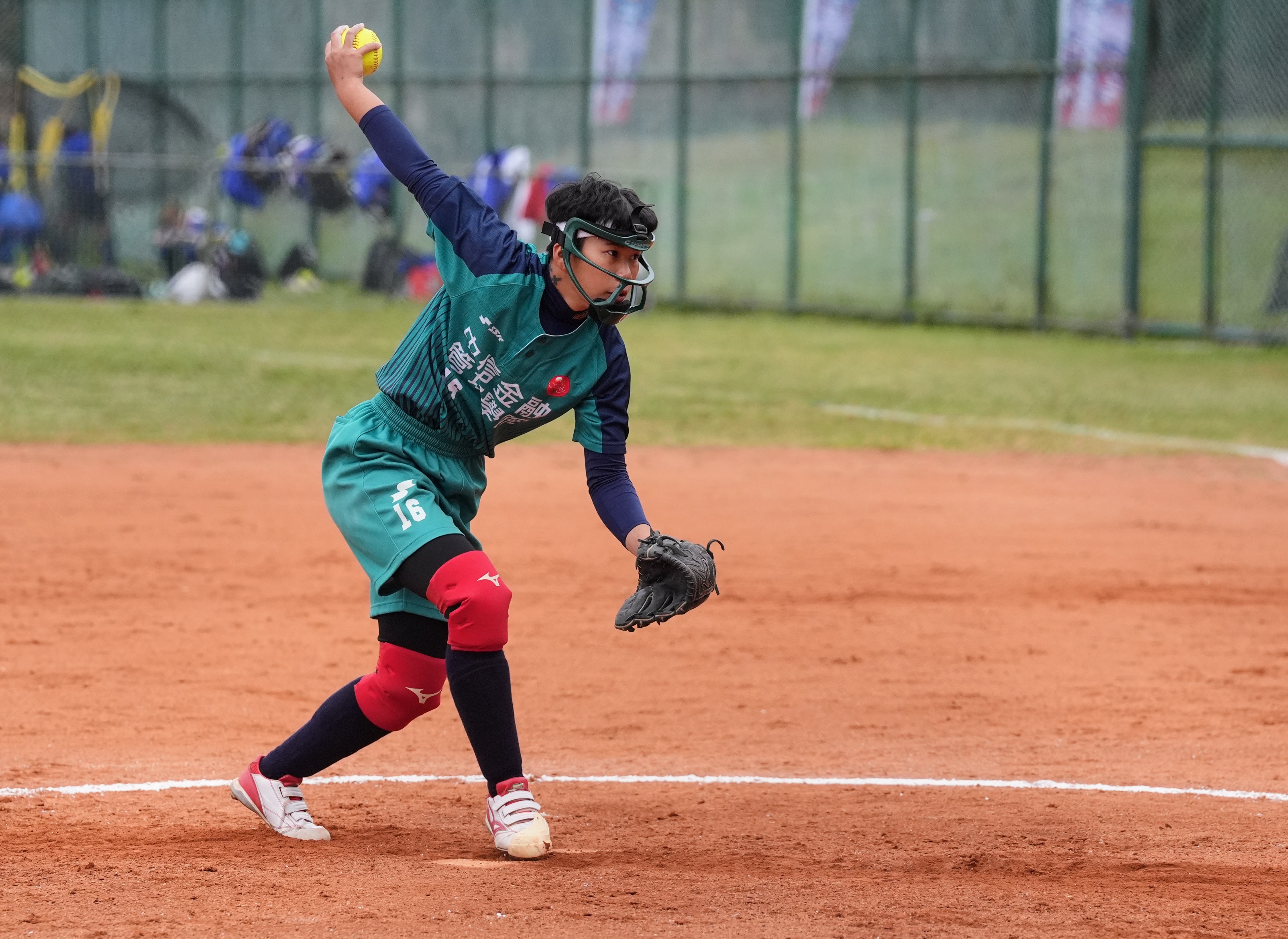 大專女壘》張芸榛帶傷上陣險改寫隊史　懊惱讓勝投溜走