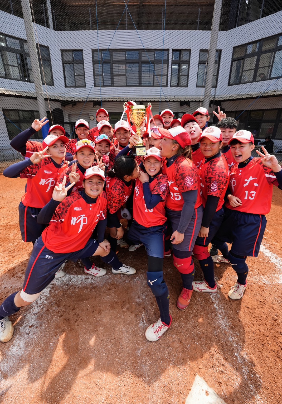 大專女壘》張婷宣好投、中心打線發威　師大2度奪季軍