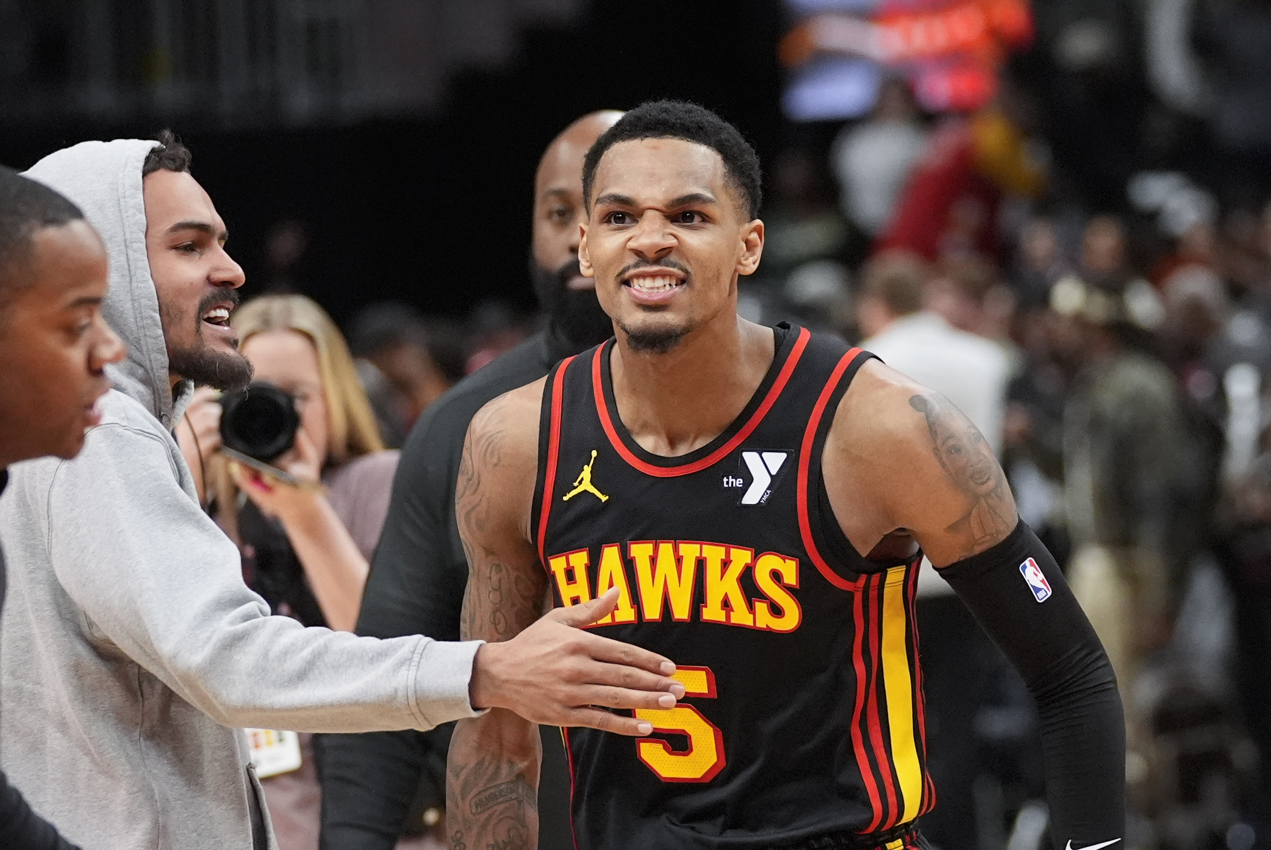 NBA》44次出手砍44分含0.1秒準絕殺　老鷹Murray：Kobe會以我為傲